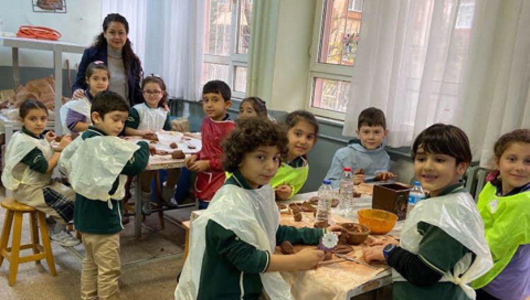 Murat Kölük İlkokulu, Küçükçekmece Atatürk Anadolu Meslek Lisesi'ni ziyaret etti