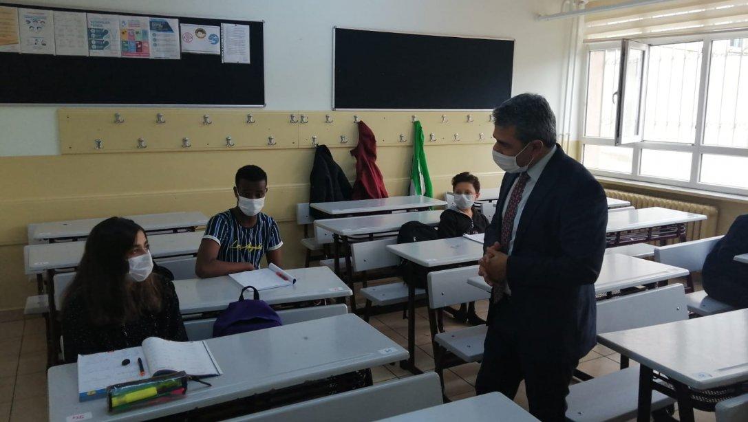 Müdürümüz Mustafa ERŞAHİN, Şenlikköy Ortaokulumuzu ziyaret etti.