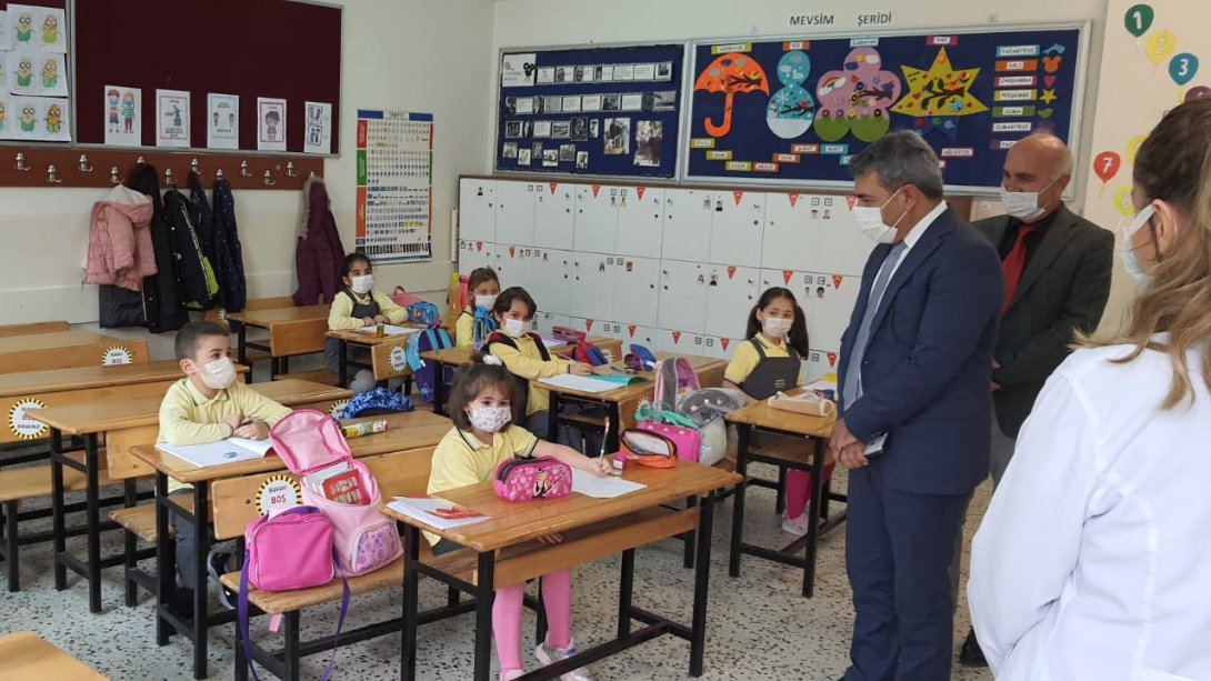 Müdürümüz Mustafa Erşahin Okullarımızı Ziyaret Etti